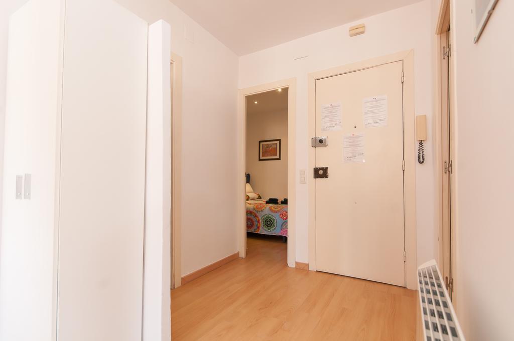 Cute Apartment In Sants Station With Hbo & Alexa & Ac Барселона Екстер'єр фото