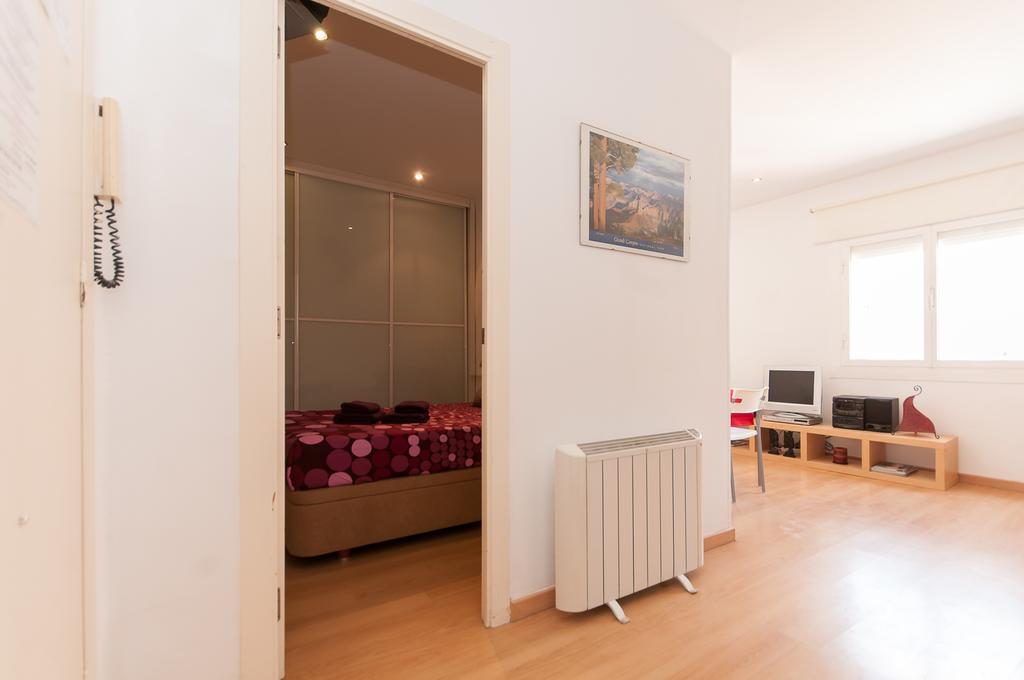 Cute Apartment In Sants Station With Hbo & Alexa & Ac Барселона Екстер'єр фото