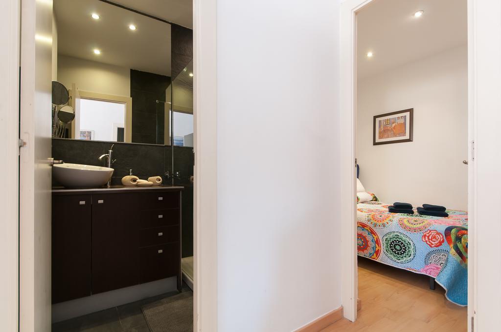 Cute Apartment In Sants Station With Hbo & Alexa & Ac Барселона Екстер'єр фото